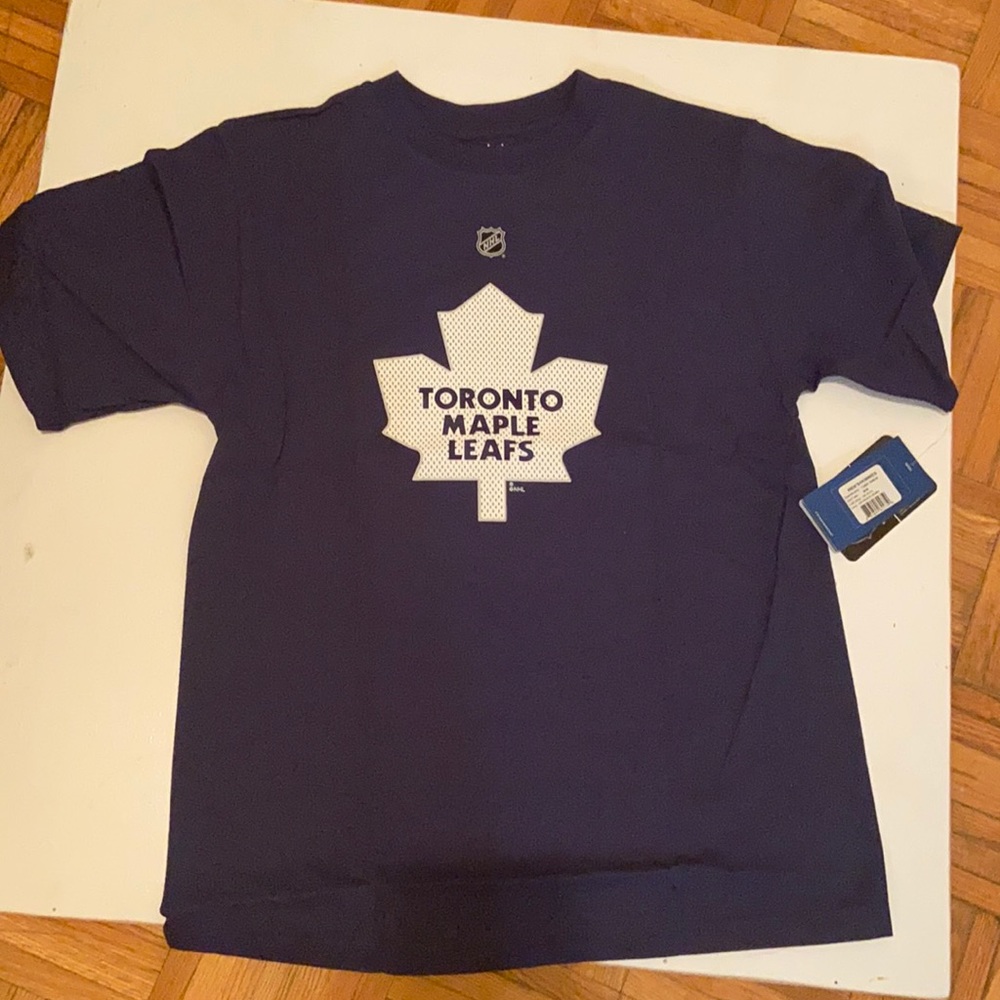 Nwt  REIMER Toronto maple leafs shirt m